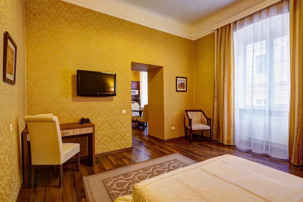 Lviv Apartments *